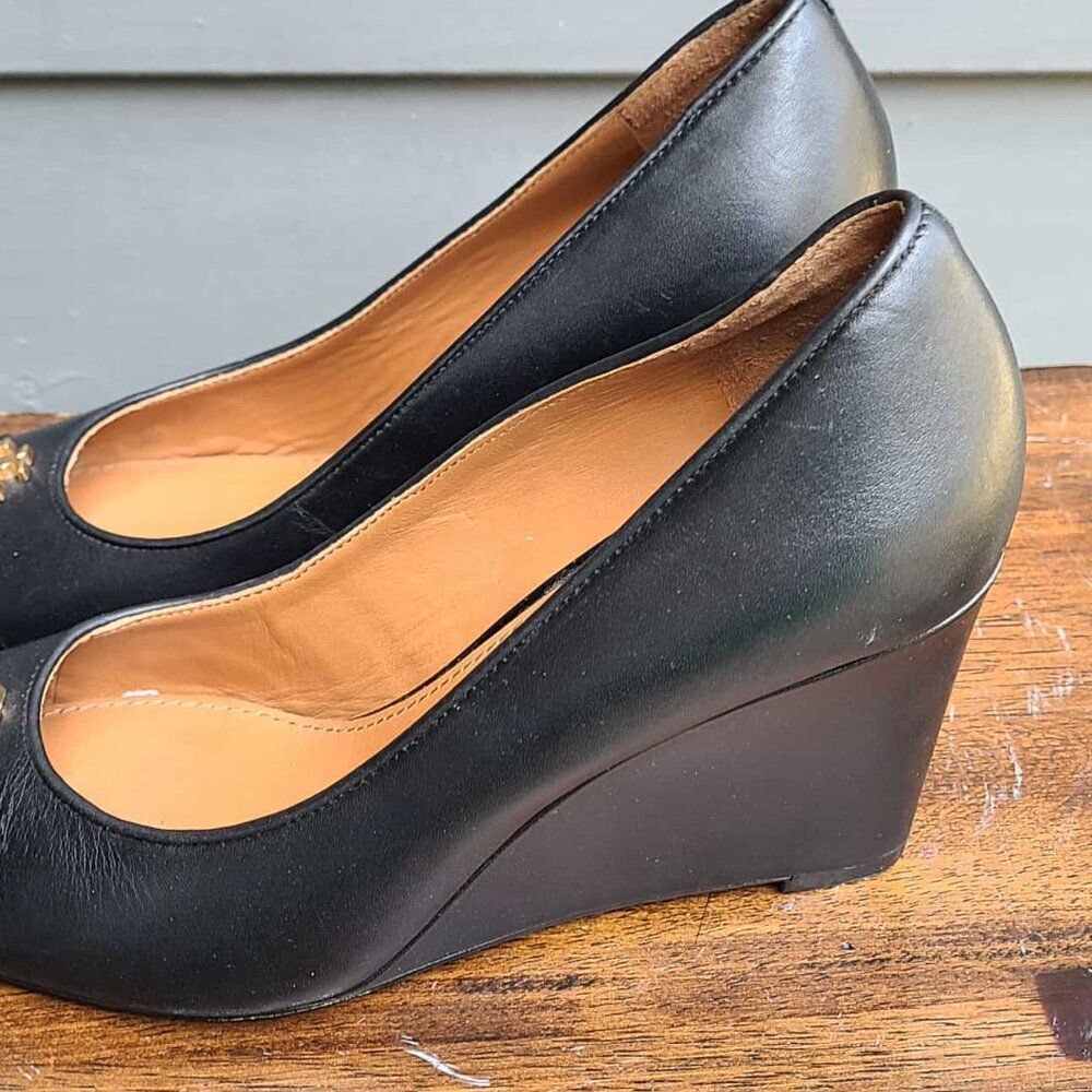 Tory Burch Everly Cap Toe Wedge Black Pumps Size 7 - Picture 14 of 15